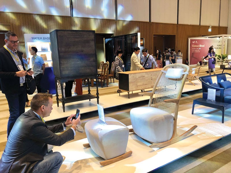 Doanh nghiệp gỗ lo đơn h&agrave;ng xuất khẩu cuối năm.