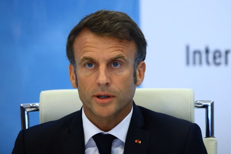 Đ&ecirc;m bạo loạn thứ 5 tại Ph&aacute;p 'y&ecirc;n tĩnh hơn'  ảnh 3