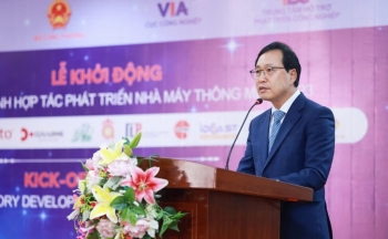 Samsung hỗ trợ 12 doanh nghiệp Việt Nam phát triển nhà máy thông minh