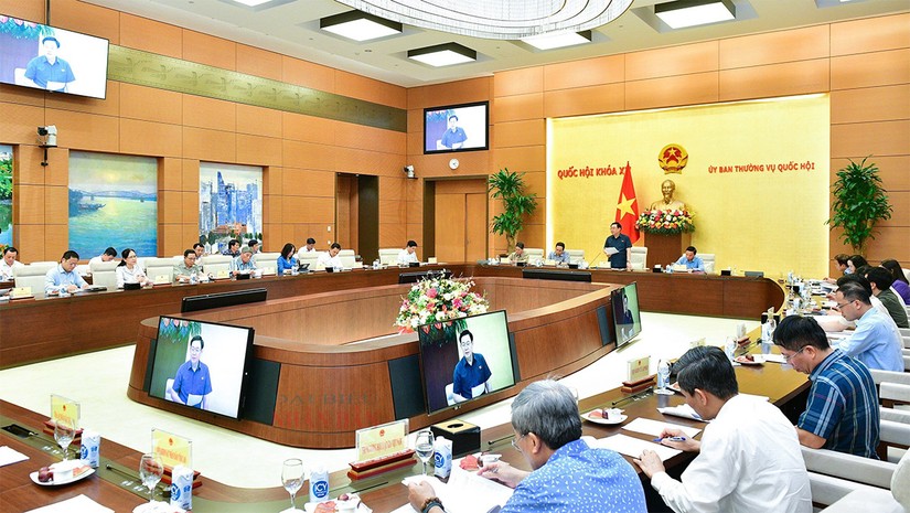 Hội nghị tập trung v&agrave;o r&agrave; so&aacute;t, đ&ocirc;n đốc việc thực hiện c&aacute;c luật, nghị quyết của Quốc hội từ đầu nhiệm kỳ Kh&oacute;a XV - Ảnh: VGP