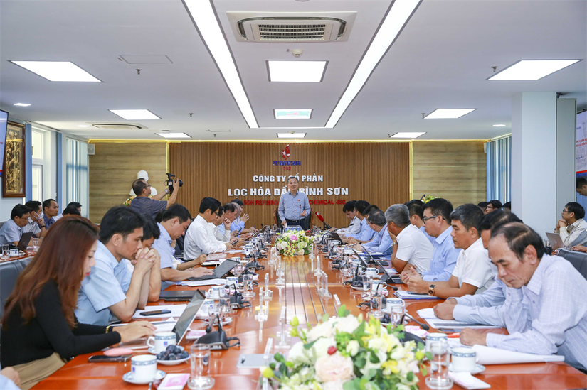 Đo&agrave;n gi&aacute;m s&aacute;t của Ủy ban Thường vụ Quốc hội l&agrave;m việc tại BSR.