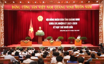 Quảng Ninh thông qua 19 nghị quyết phát triển kinh tế - xã hội