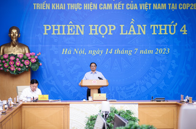 Thủ tướng Phạm Minh Ch&iacute;nh đ&atilde; chủ tr&igrave; phi&ecirc;n họp lần thứ 4 của Ban Chỉ đạo quốc gia triển khai thực hiện cam kết của Việt Nam tại COP26. Ảnh: VGP