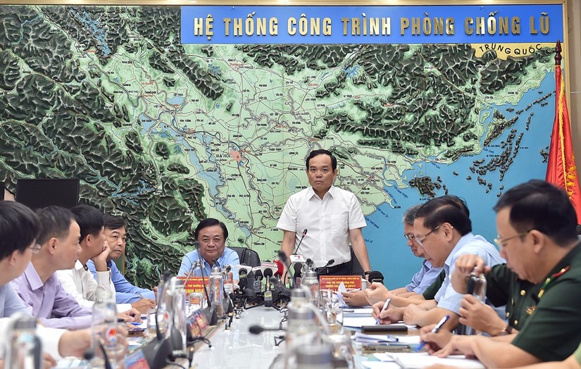 Ph&oacute; Thủ tướng Ch&iacute;nh phủ Trần Lưu Quang chủ tr&igrave; cuộc họp. Ảnh: VGP