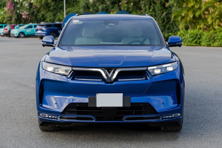 Dàn “xe Chủ tịch” VinFast VF 9 đưa đón siêu sao Charlie Puth có gì đặc biệt