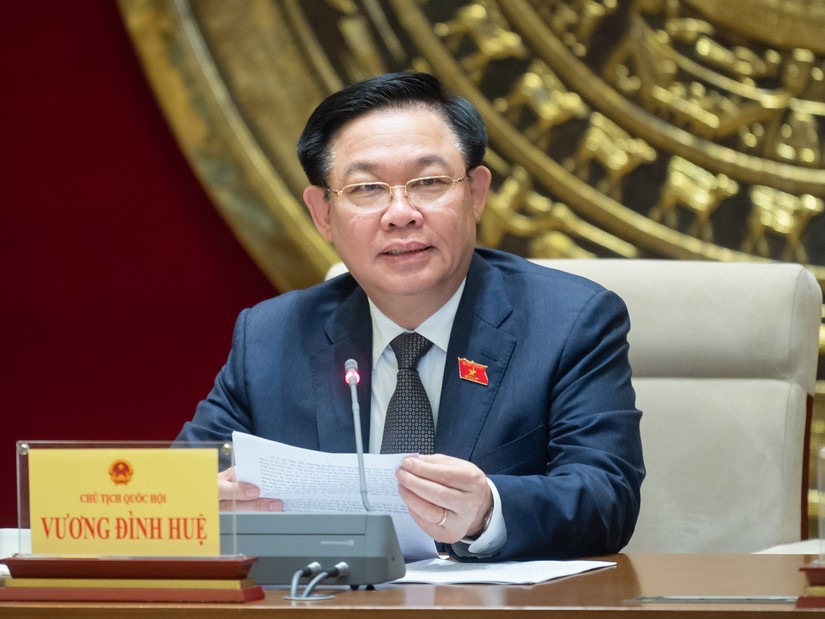 Chủ tịch Quốc hội Vương Đ&igrave;nh Huệ chủ tr&igrave; cuộc họp chuẩn bị c&ocirc;ng t&aacute;c tổ chức diễn đ&agrave;n người lao động năm 2023.