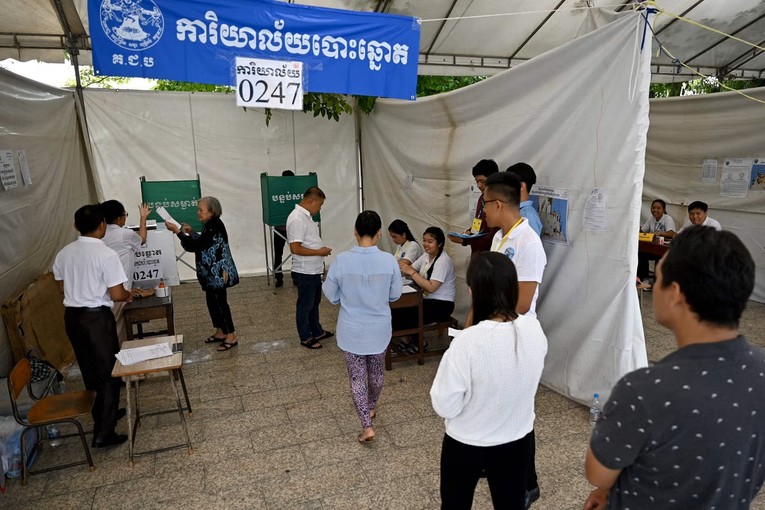 Đảng Nh&acirc;n d&acirc;n Campuchia tuy&ecirc;n bố gi&agrave;nh được 80% phiếu bầu ảnh 1