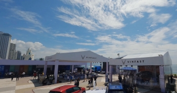 Khách chốt cọc xe VinFast nhờ chính sách bán hàng hấp dẫn, hậu mãi đặc biệt