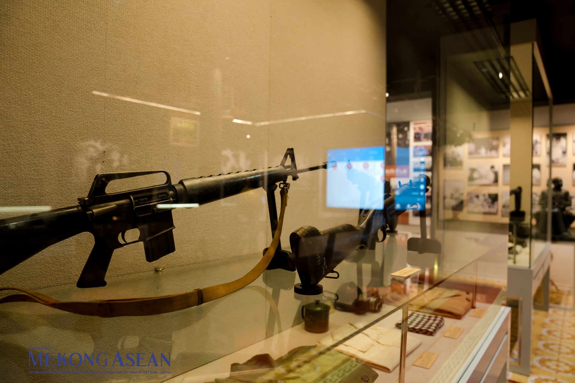 Vật dụng v&agrave; đồ d&ugrave;ng được Đại tướng Nguyễn Ch&iacute; Thanh sử dụng tại chiến trường miền Nam năm 1965-1967.