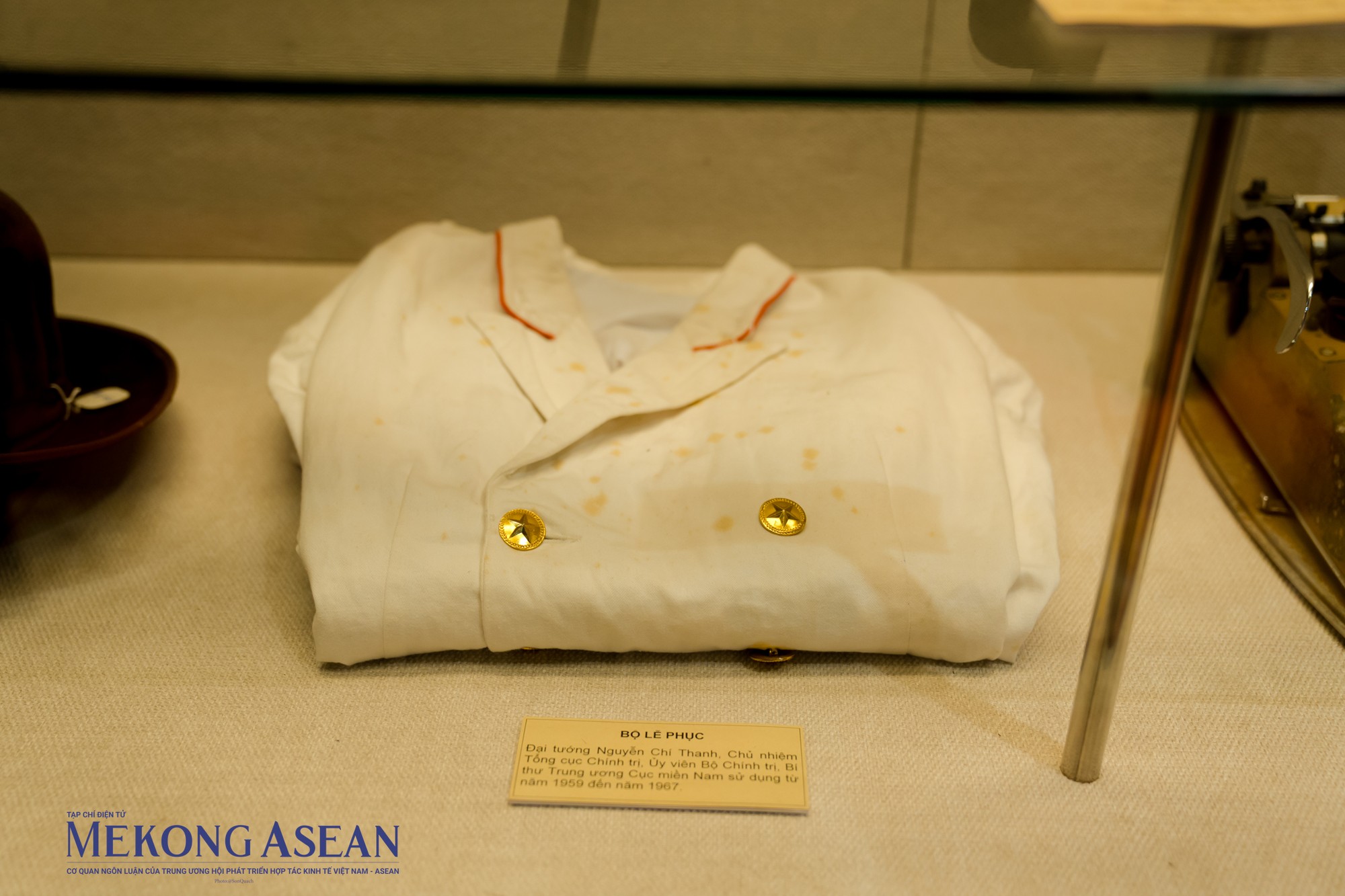 Bộ lễ phục Đại tướng sử dụng từ năm 1959 đến năm 1967 vẫn được giữ g&igrave;n cẩn thận.