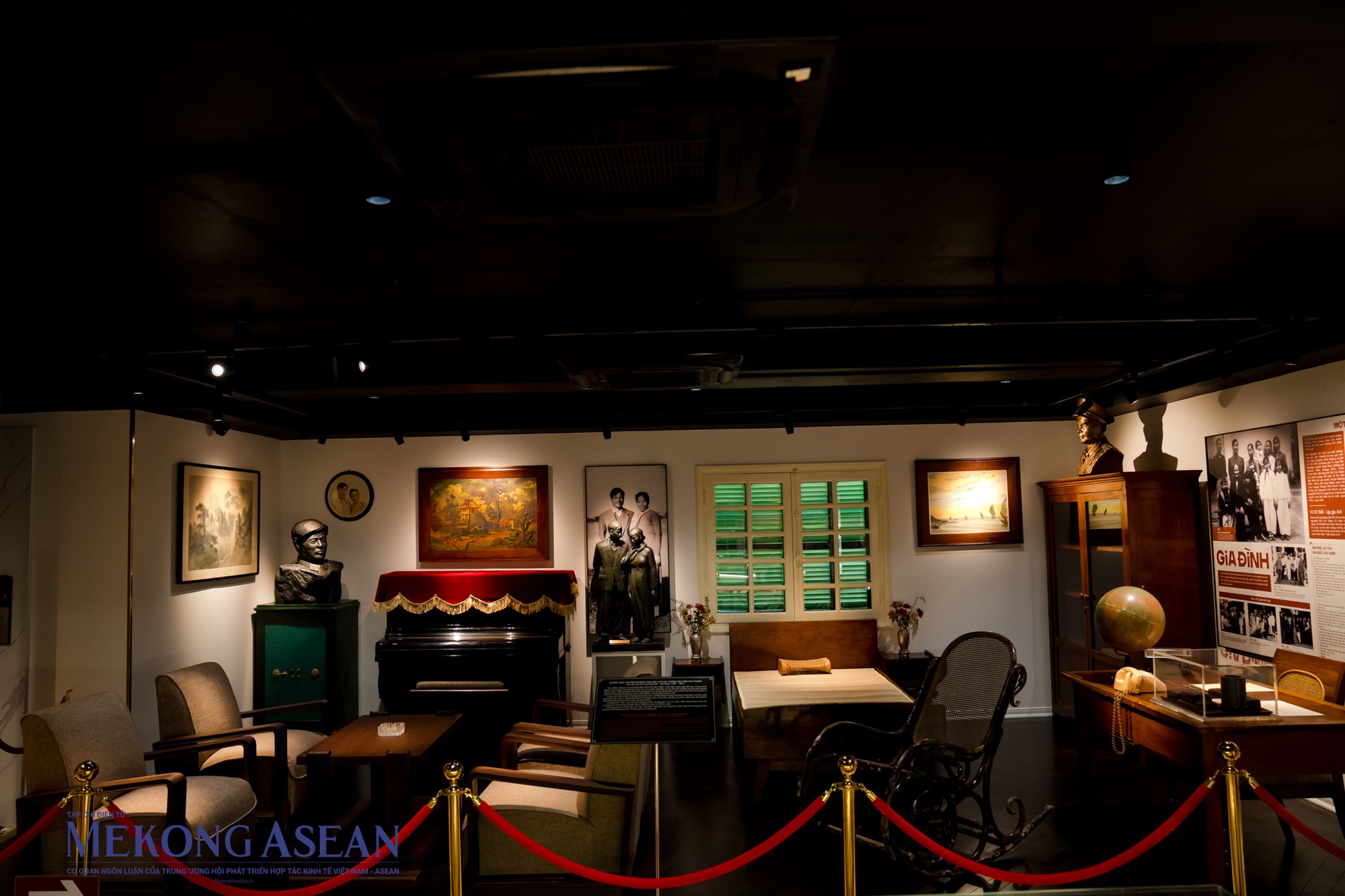 Kh&ocirc;ng gian t&aacute;i hiện ph&ograve;ng l&agrave;m việc của Đại tướng Nguyễn Ch&iacute; Thanh tại căn nh&agrave; số 34 L&yacute; Nam Đế giai đoạn 1958 - 1967.