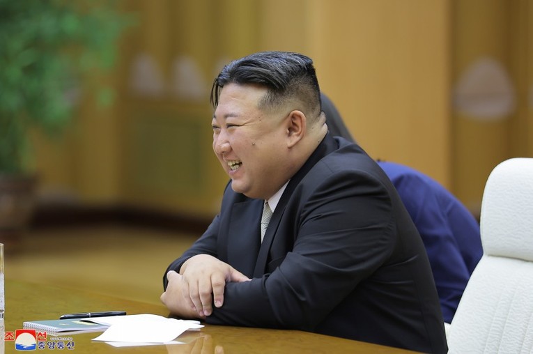 &Ocirc;ng Kim Jong Un khẳng định cam kết tăng cường quan hệ hữu nghị v&agrave; hợp t&aacute;c giữa Triều Ti&ecirc;n v&agrave; Trung Quốc. Ảnh: KCNA