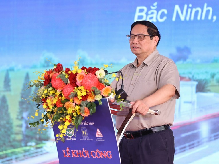 Thủ tướng y&ecirc;u cầu ho&agrave;n th&agrave;nh dự &aacute;n v&agrave;o th&aacute;ng 12/2024. Ảnh: VGP