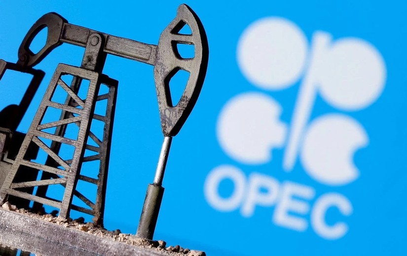 OPEC khẳng định tổ chức n&agrave;y kh&ocirc;ng cạnh tranh dầu mỏ với Nga. Ảnh: Reuters