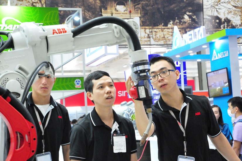 Triển l&atilde;m sản xuất c&ocirc;ng nghiệp quốc tế thu h&uacute;t 200 thương hiệu lớn tham gia