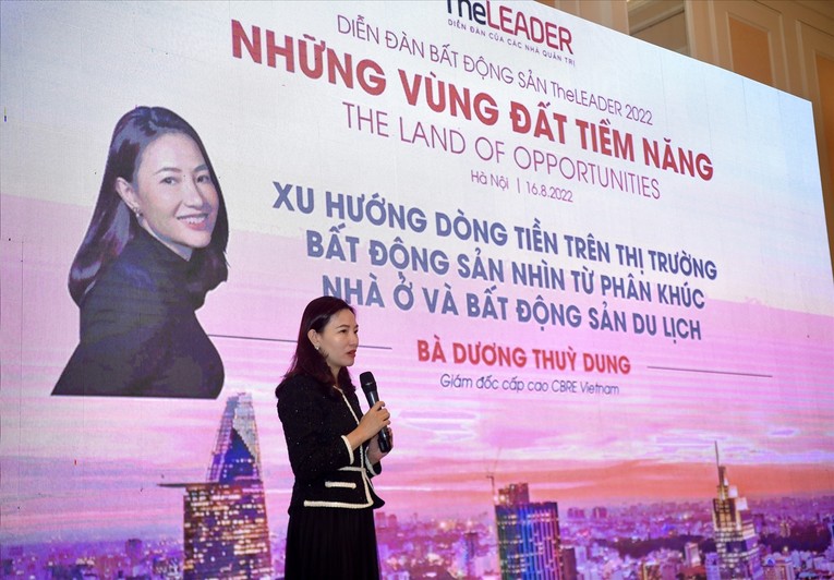 B&agrave; Dương Th&ugrave;y Dung, Gi&aacute;m đốc cấp cao CBRE Việt Nam.
