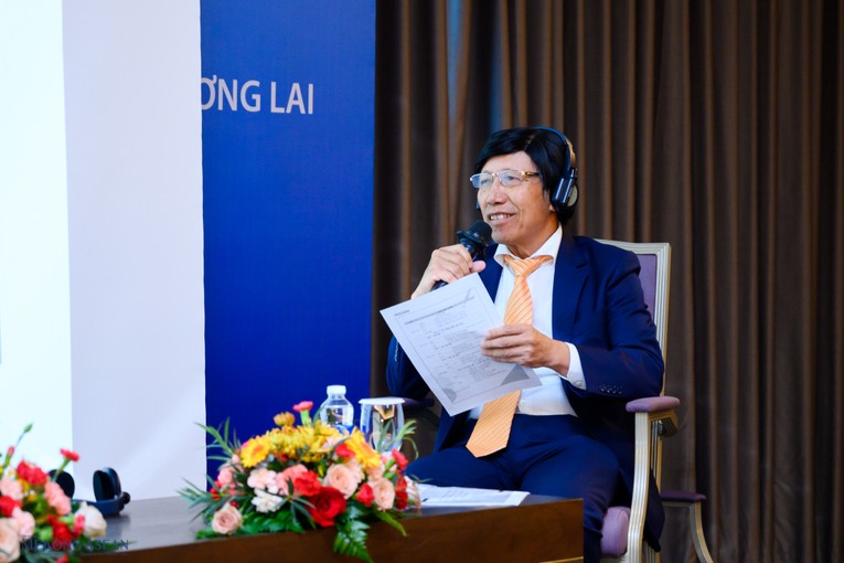 TS Phan Hữu Thắng, nguy&ecirc;n Cục trưởng Cục Đầu tư nước ngo&agrave;i.