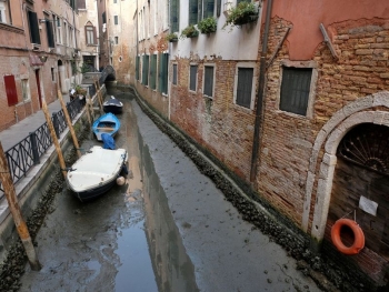 UNESCO khuyến nghị đưa Venice vào danh sách di sản gặp nguy hiểm