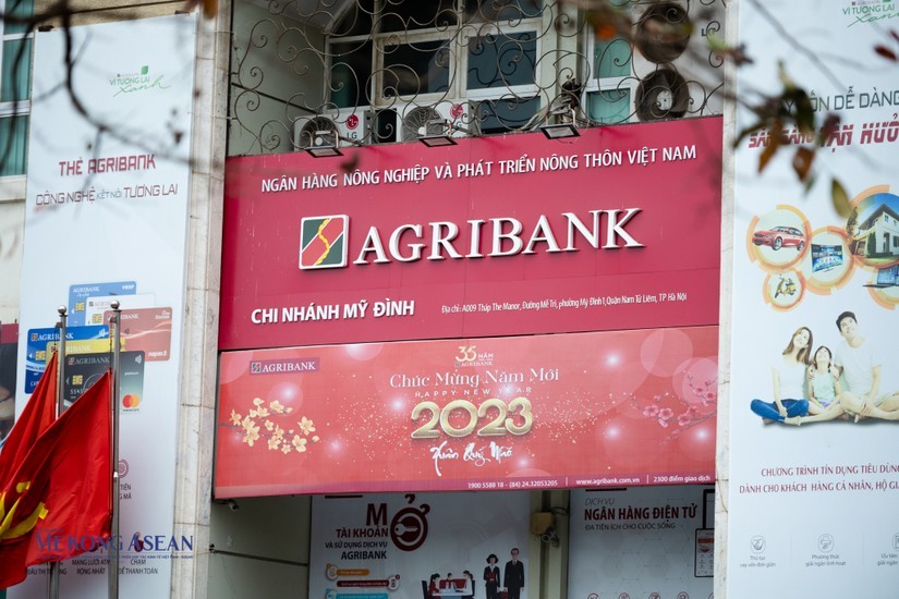 Tăng dự ph&ograve;ng rủi ro, lợi nhuận Agribank giảm ở mức hai con số