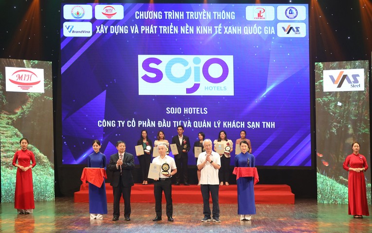 &Ocirc;ng Nguyễn B&aacute; Lu&acirc;n, Tổng gi&aacute;m đốc TNH Hotels &amp;amp;amp;amp; Resorts tại sự kiện.