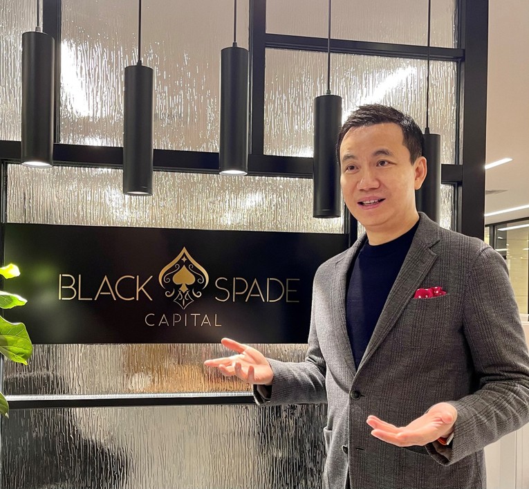 Bắt tay xong với Black Spade, VinFast dự kiến ni&ecirc;m yết l&ecirc;n s&agrave;n Nasdaq ng&agrave;y 15/8 ảnh 1