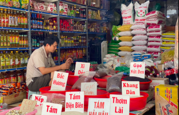 Hà Nội: Giá gạo biến động tại chợ dân sinh, siêu thị vẫn ổn định