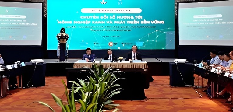 Hội nghị &ldquo;Chuyển đổi số hướng tới n&ocirc;ng nghiệp xanh v&agrave; ph&aacute;t triển bền vững&rdquo; ng&agrave;y 17/8.