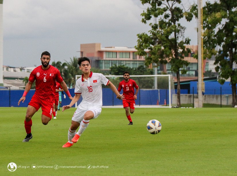 Đội tuyển U23 Việt Nam đ&atilde; c&oacute; trận giao hữu với U23 Bahrain trước thềm giải U23 Đ&ocirc;ng Nam &Aacute; với kết quả h&ograve;a 1-1 v&agrave; thua ở loạt s&uacute;t lu&acirc;n lưu. Ảnh: VFF