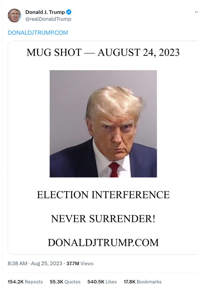 Ông Trump quay trở lại Twitter với bài đăng kêu gọi quyên góp