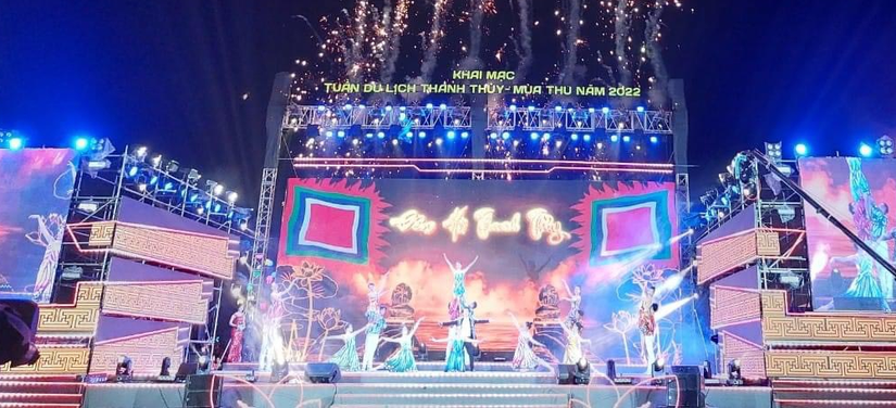 Lễ khai mạc Tuần Du lịch Thanh Thủy, tối ng&agrave;y 1/9. Ảnh: Trung t&acirc;m th&ocirc;ng tin x&uacute;c tiến du lịch Ph&uacute; Thọ.