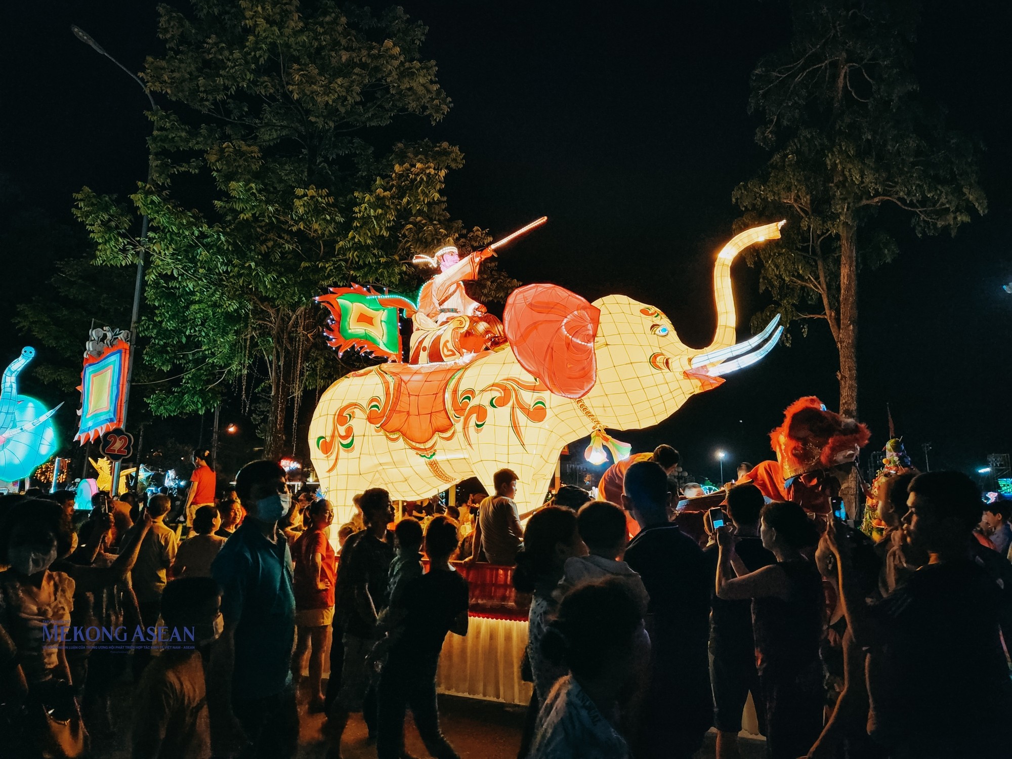 Tuyên Quang tràn ngập không khí Trung thu sớm nhất cả nước