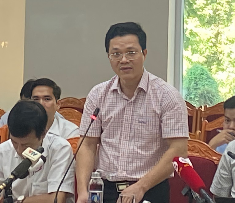 Ảnh t&aacute;c giả