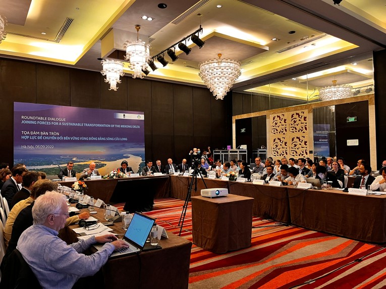 To&agrave;n cảnh tọa đ&agrave;m.