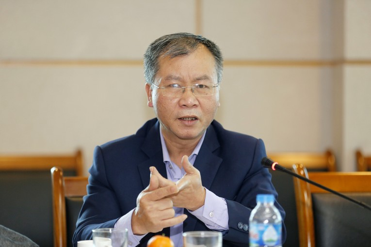 Chuy&ecirc;n gia: 'Mất ổn định vĩ m&ocirc; l&agrave; mất tất, kh&ocirc;ng đ&aacute;nh đổi lạm ph&aacute;t lấy tăng trưởng' ảnh 2