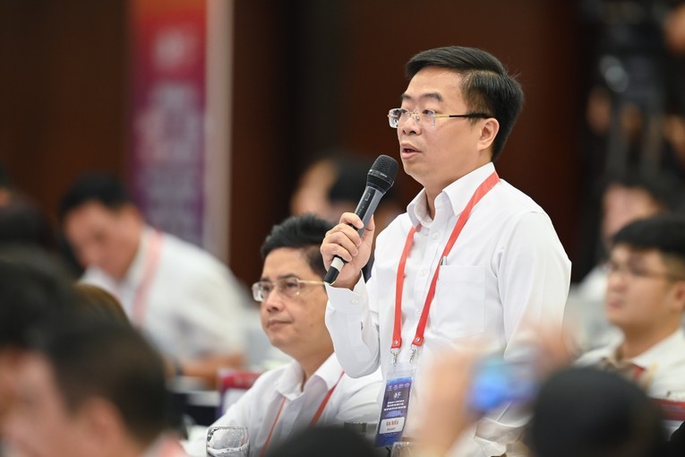 Ảnh t&aacute;c giả