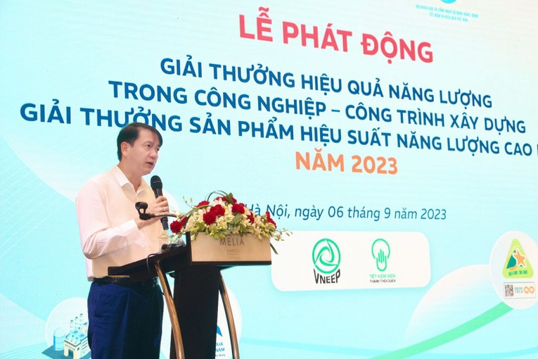 &Ocirc;ng Phương Ho&agrave;ng Kim, Ch&aacute;nh Văn ph&ograve;ng Ban Chỉ đạo Tiết kiệm năng lượng, Vụ trưởng Vụ Tiết kiệm năng lượng v&agrave; Ph&aacute;t triển bền vững (Bộ C&ocirc;ng Thương) ph&aacute;t biểu tại sự kiện. Nguồn: Cổng th&ocirc;ng tin điện tử Bộ C&ocirc;ng Thương.