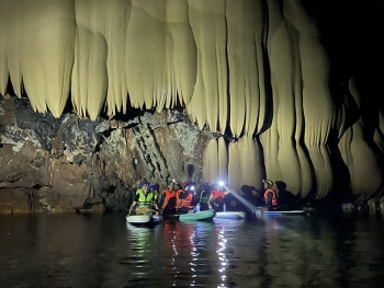 Quảng Bình phát hiện hang động mới dài 1,5km