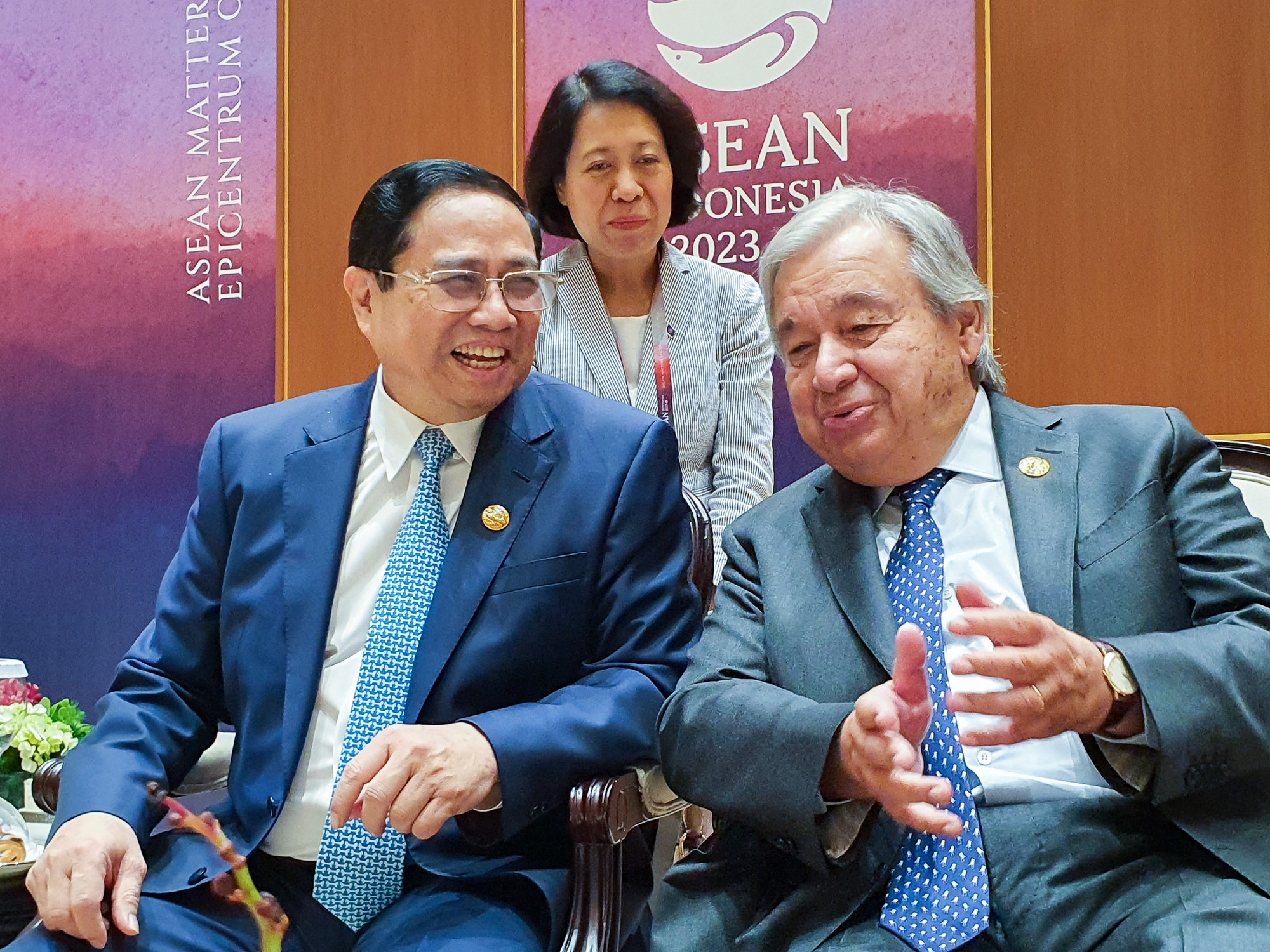 Thủ tướng Phạm Minh Ch&iacute;nh v&agrave; Tổng Thư k&yacute; Li&ecirc;n Hợp Quốc Ant&oacute;nio Guterres tại Hội nghị. Ảnh: VGP