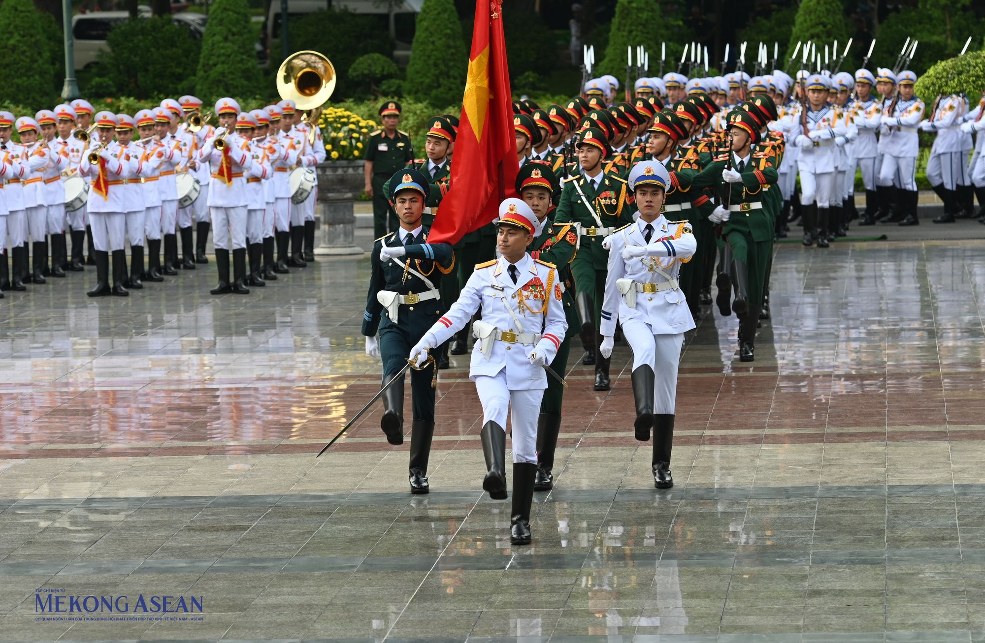 Tổng Bí thư Nguyễn Phú Trọng chủ trì lễ đón Tổng thống Mỹ Joe Biden ảnh 10 Tổng Bí thư Nguyễn Phú Trọng chủ trì lễ đón Tổng thống Mỹ Joe Biden ảnh 10