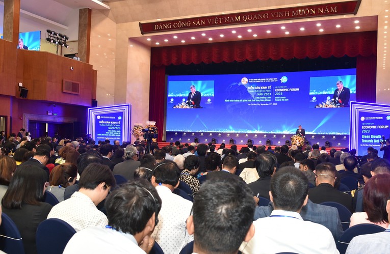 Phó Thủ tướng: Tăng trưởng xanh tạo nhiều cơ hội kinh doanh mới