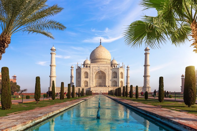 Đền thờ Taj Mahal, địa danh mang t&iacute;nh biểu tượng nhất của Ấn Độ.