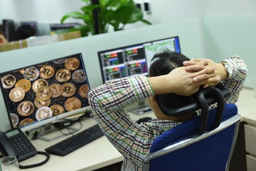 Cảnh b&aacute;o nhiều nh&agrave; đầu tư bị lừa tiền tr&ecirc;n s&agrave;n chứng kho&aacute;n tr&aacute;i ph&eacute;p