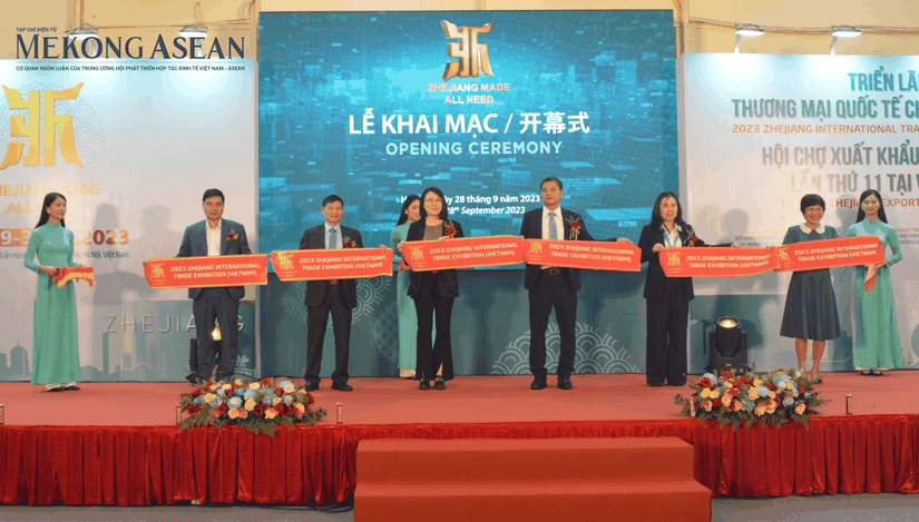 Khai mạc Triển l&atilde;m Thương mại Quốc tế Chiết Giang 2023 - Hội chợ H&agrave;ng h&oacute;a Xuất khẩu Chiết Giang tại Việt Nam lần thứ 11. Ảnh: Anh Thư