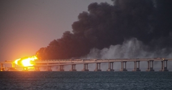 Nga thắt chặt an ninh trên cầu Crimea sau vụ nổ bom xe bí ẩn