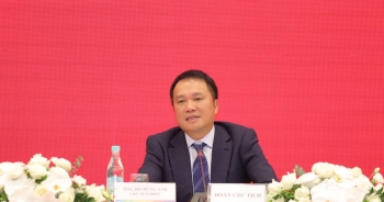 TCB giảm 57% từ đỉnh, tài sản nhà tỷ phú Hồ Hùng Anh 'bốc hơi' 20.000 tỷ đồng