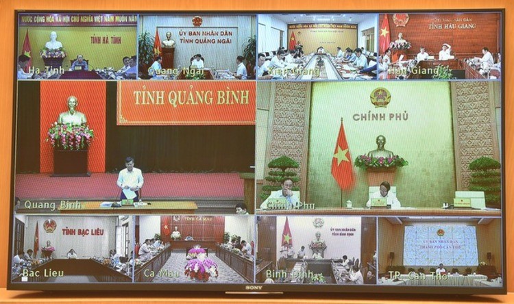 Đại diện 12 tỉnh, th&agrave;nh phố c&oacute; dự &aacute;n đi qua dự họp theo h&igrave;nh thức trực tuyến. Nguồn: VGP.