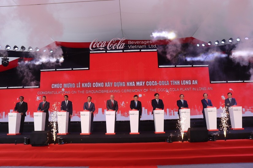 Lễ khởi c&ocirc;ng nh&agrave; m&aacute;y Coca-Cola tại Long An.