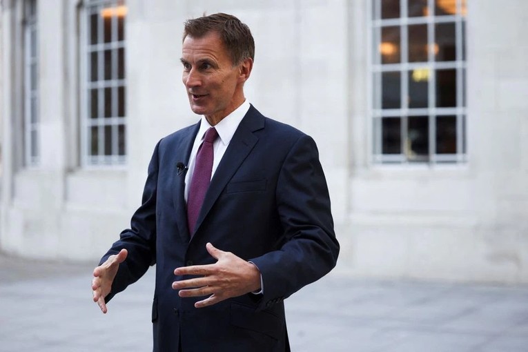 T&acirc;n Bộ trưởng T&agrave;i ch&iacute;nh Jeremy Hunt - người đang được nhiều nghị sĩ Bảo thủ ủng hộ. Ảnh: Reuters