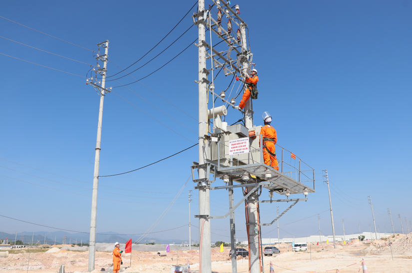 9 th&aacute;ng năm 2022, EVNNPC đạt tr&ecirc;n 64,7 tỷ kWh sản lượng điện thương phẩm. Nguồn: EVNNPC.