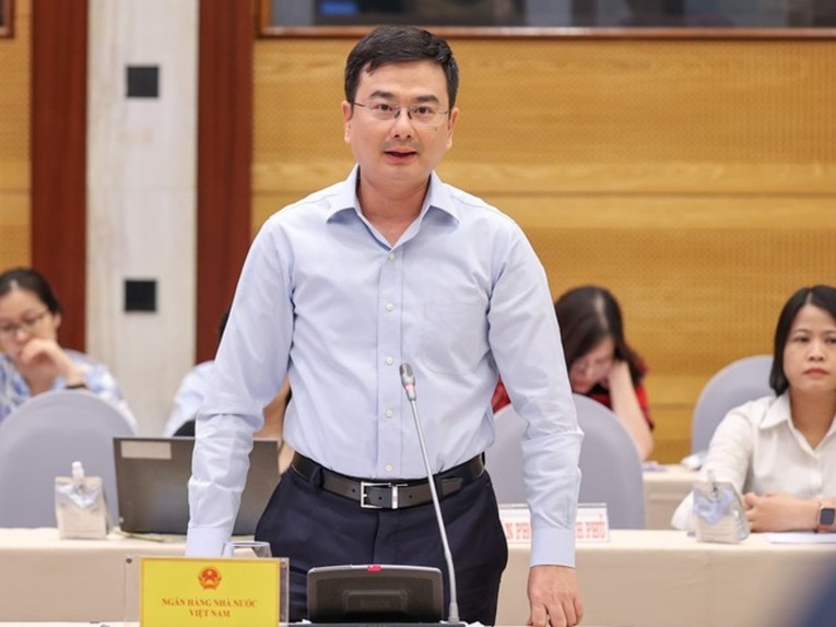 Ph&oacute; Thống đốc Ng&acirc;n h&agrave;ng Nh&agrave; nước Phạm Thanh H&agrave; ph&aacute;t biểu tại buổi họp b&aacute;o - Ảnh: VGP